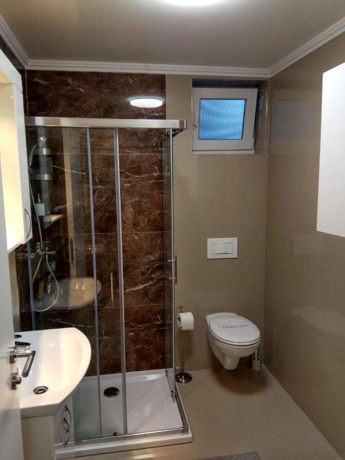 Apartment Cherry Gold 즈레냐닌 외부 사진